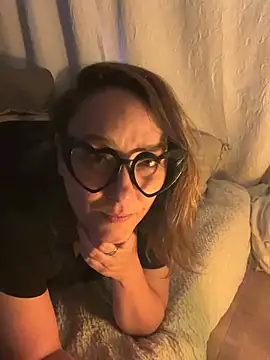 Reine du Vice84 online show from 01-11-26, 04:03