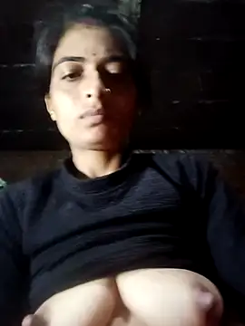 Snapshot of SexyDolly99 chatting on 10-15-25, 12:53 SexyDolly99 online show from 10-15-25, 12:53