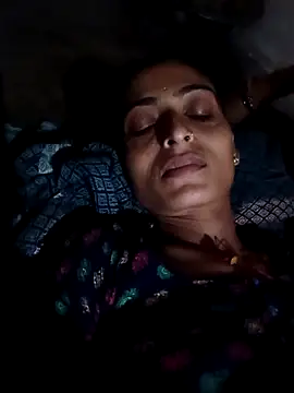 Snapshot of SexyDolly99 chatting on 09-26-25, 04:36 SexyDolly99 online show from 09-26-25, 04:36