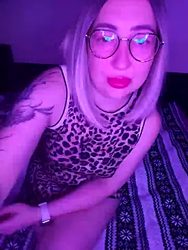 siennatempt online show from 10-22-25, 03:22