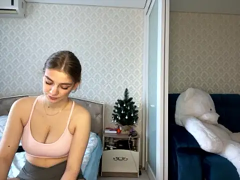 twoflowersshy online show from 01-08-26, 07:36