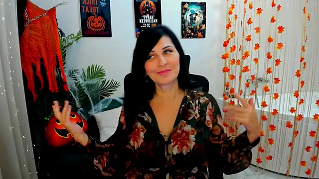 Moon Veloure1 online show from 10-10-25, 03:29