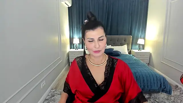 Moon Veloure1 online show from 10-04-25, 07:37