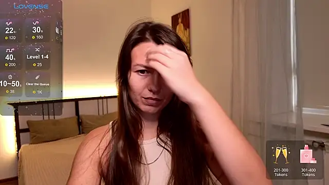 Snapshot of EllaCanny chatting on 09-28-25, 07:04 EllaCanny online show from 09-28-25, 07:04