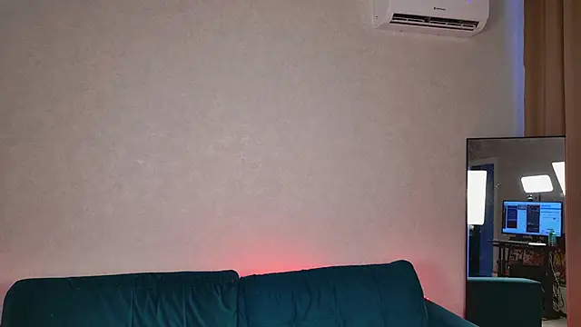 EllaCanny online show from 05-29-26, 05:24