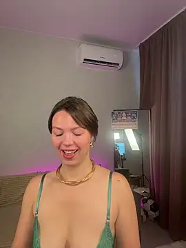 EllaCanny online show from 06-25-26, 05:05