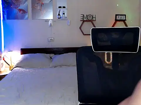 Snapshot of niel_cumshow chatting on 02-19-26, 12:46 niel cumshow online show from 02-19-26, 12:46