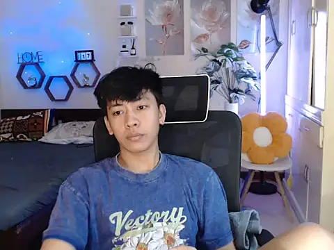 niel cumshow online show from 12-18-25, 07:13