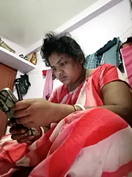 Snapshot of Deborbhavi222 chatting on 04-13-26, 04:44 Deborbhavi222 online show from 04-13-26, 04:44