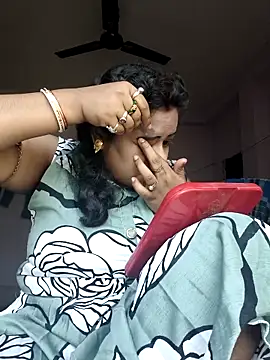 Snapshot of Deborbhavi222 chatting on 03-22-26, 09:33 Deborbhavi222 online show from 03-22-26, 09:33