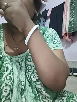 Deborbhavi222 online show from 06-18-26, 04:23