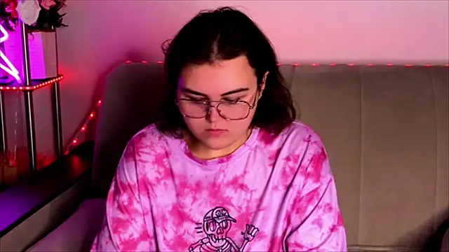  online show from 11-13-25, 04:16