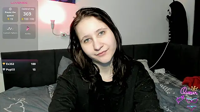 Snapshot of ChristinaFivePlus chatting on 03-16-26, 03:48 ChristinaFivePlus online show from 03-16-26, 03:48