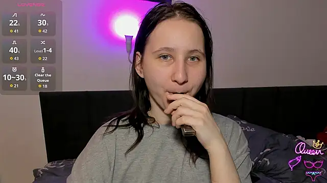 Snapshot of ChristinaFivePlus chatting on 03-23-26, 03:56 ChristinaFivePlus online show from 03-23-26, 03:56