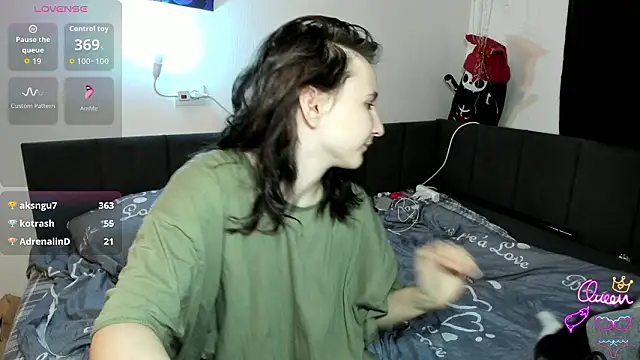 Snapshot of ChristinaFivePlus chatting on 03-12-26, 06:34 ChristinaFivePlus online show from 03-12-26, 06:34