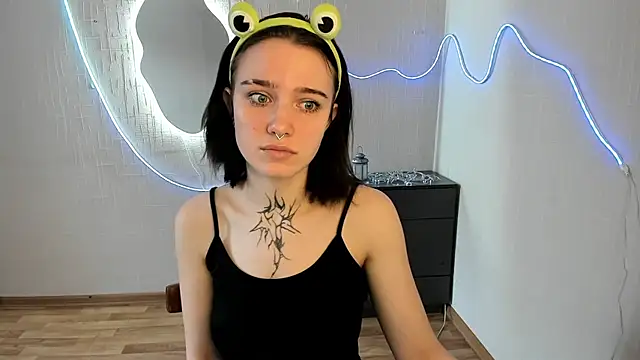 Elastikisss online show from 02-22-26, 04:04