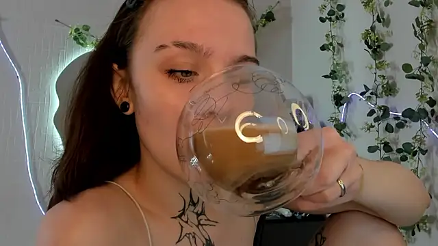 Elastikisss online show from 04-29-26, 09:24