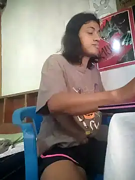 Snapshot of Maxxxine6_9 chatting on 10-24-25, 06:29 Maxxxine6 9 online show from 10-24-25, 06:29