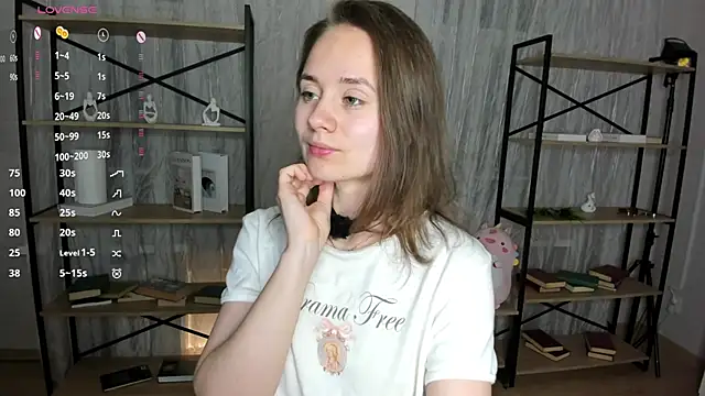 Crysta1Eva  online show from 06-06-26, 07:30