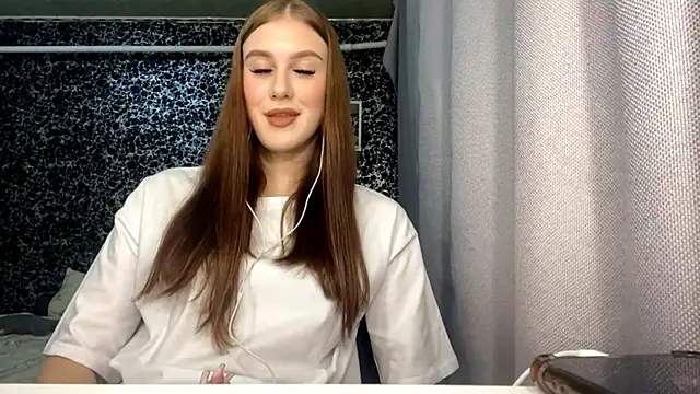Snapshot of RanaBostel chatting on 09-25-25, 08:04 RanaBostel online show from 09-25-25, 08:04