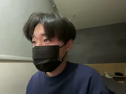 Snapshot of Yo155 chatting on 10-04-25, 05:14 Yo155 online show from 10-04-25, 05:14