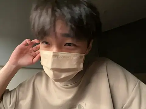 Snapshot of Yo155 chatting on 10-27-25, 05:25 Yo155 online show from 10-27-25, 05:25