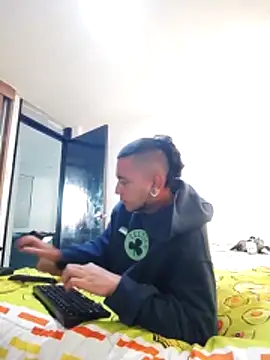 Carlandelli1 online show from 02-12-26, 03:01