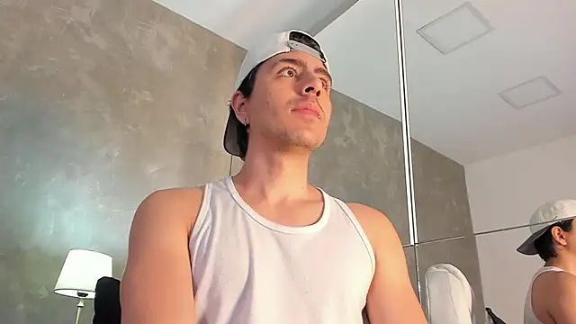 dylan cross  online show from 11-25-25, 11:21