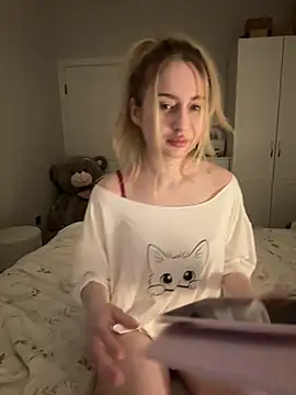 LinaViam online show from 02-20-26, 08:55