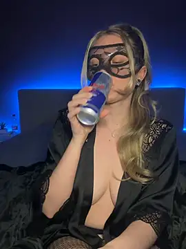 Cherrycolada online show from 03-07-26, 10:04