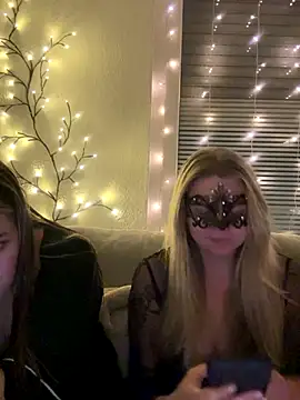 Snapshot of Cherrycolada chatting on 10-26-25, 11:49 Cherrycolada online show from 10-26-25, 11:49