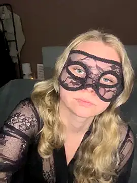 Snapshot of Cherrycolada chatting on 10-02-25, 09:07 Cherrycolada online show from 10-02-25, 09:07