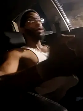 Snapshot of 214KingLonggg chatting on 03-27-26, 11:44 214KingLonggg online show from 03-27-26, 11:44