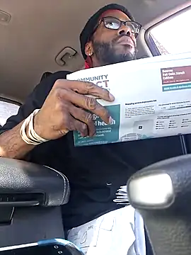 Snapshot of 214KingLonggg chatting on 02-04-26, 06:14 214KingLonggg online show from 02-04-26, 06:14