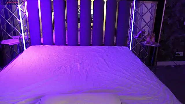 SashaDuvalle online show from 11-30-25, 06:41