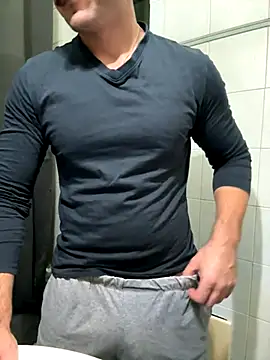 giovan2020 online show from 11-12-25, 10:13