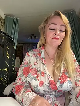 Snapshot of Sweet-blonde chatting on 07-09-26, 10:09 Sweet-blonde online show from 07-09-26, 10:09