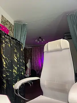 Snapshot of Sweet-blonde chatting on 06-04-26, 10:25 Sweet-blonde online show from 06-04-26, 10:25