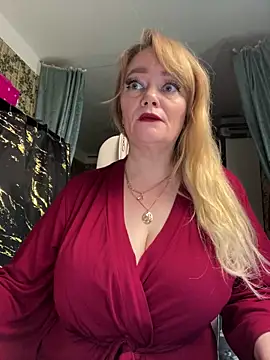 Snapshot of Sweet-blonde chatting on 06-11-26, 12:32 Sweet-blonde online show from 06-11-26, 12:32
