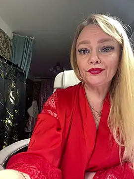 Snapshot of Sweet-blonde chatting on 04-24-26, 08:55 Sweet-blonde online show from 04-24-26, 08:55