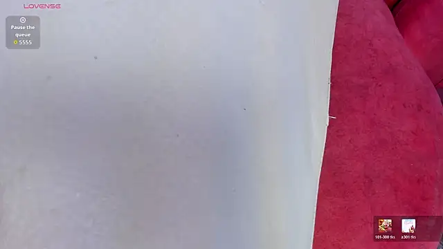 Lauren smiles online show from 03-23-26, 08:19