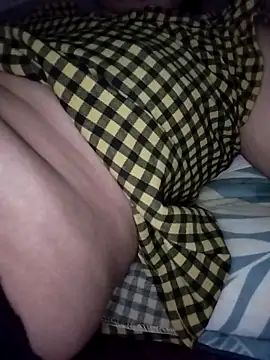 Snapshot of Penny-y chatting on 11-18-25, 09:51 Penny-y online show from 11-18-25, 09:51