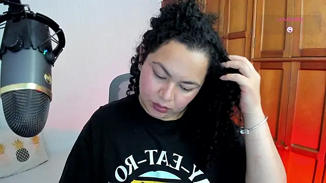 Chubby Licius online show from 03-08-26, 02:04