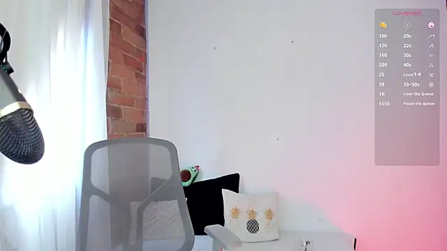 Snapshot of Chubby_Licius chatting on 03-01-26, 06:52 Chubby Licius online show from 03-01-26, 06:52