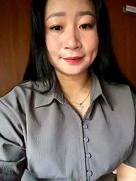 violet-00 online show from 10-20-25, 01:07