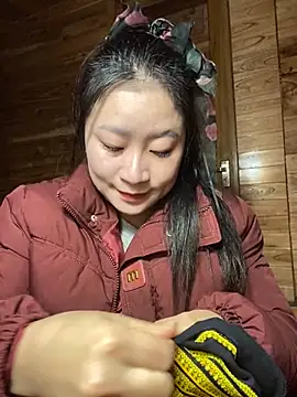 violet-00 online show from 11-28-25, 01:06