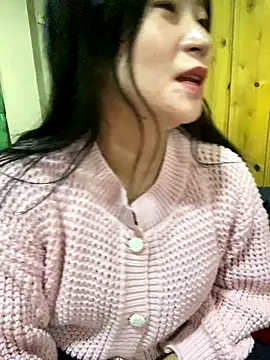 violet-00 online show from 10-09-25, 01:50