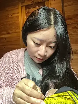 violet-00 online show from 11-25-25, 01:50