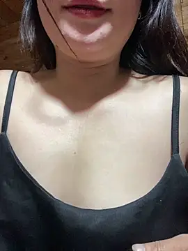 violet-00 online show from 05-03-26, 02:49