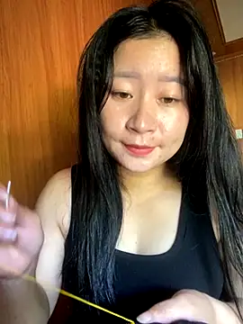 violet-00 online show from 10-05-25, 01:40